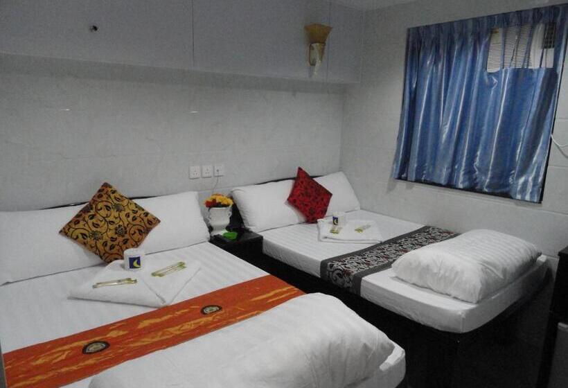 اتاق استاندارد سه نفره, Dhillon Hotel   Hostel
