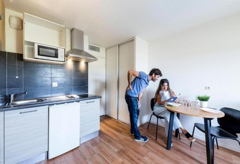 استودیوی استاندارد, Garden & City Aix En Provence  Puyricard