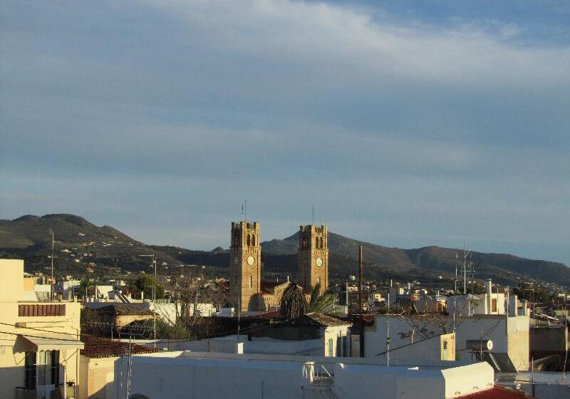 اتاق استاندارد با بالکن, Aegina