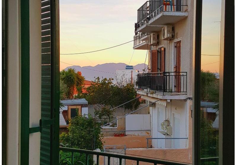 اتاق استاندارد, Aegina