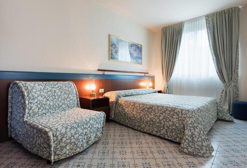 آپارتمان 2 خوابه, Aparthotel Holiday