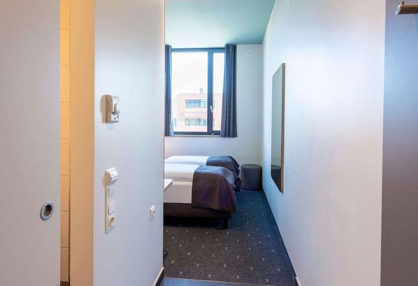 اتاق استاندارد, B&b Hotel München Trudering