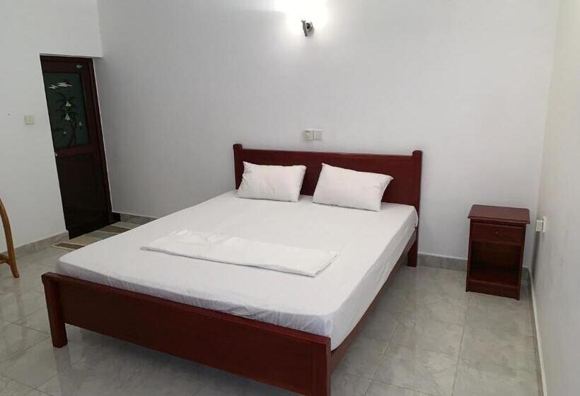 اتاق استاندارد, Bentota Villa