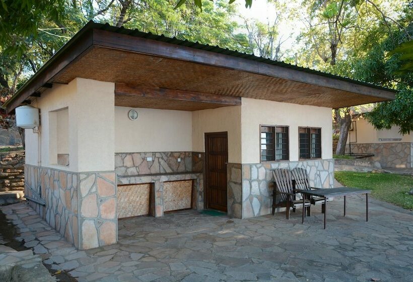 اتاق استاندارد سه نفره, Eagles Rest
