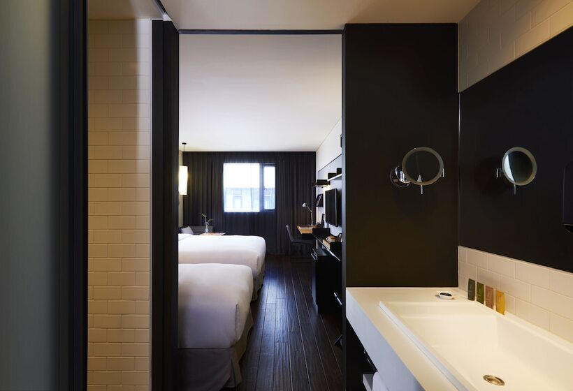 Quarto Deluxe, Glad Yeouido