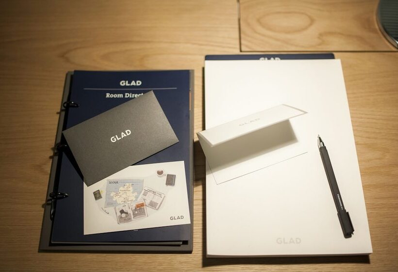 اتاق لوکس خانوادگی, Glad Yeouido