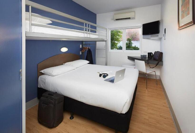اتاق استاندارد سه نفره, Ibis Budget Perth Airport