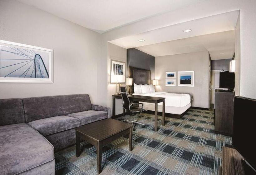 سوئیت با تخت بزرگ, La Quinta By Wyndham Victoria   South