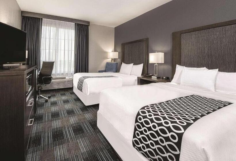 اتاق استاندارد برای معلولان, La Quinta By Wyndham Victoria   South