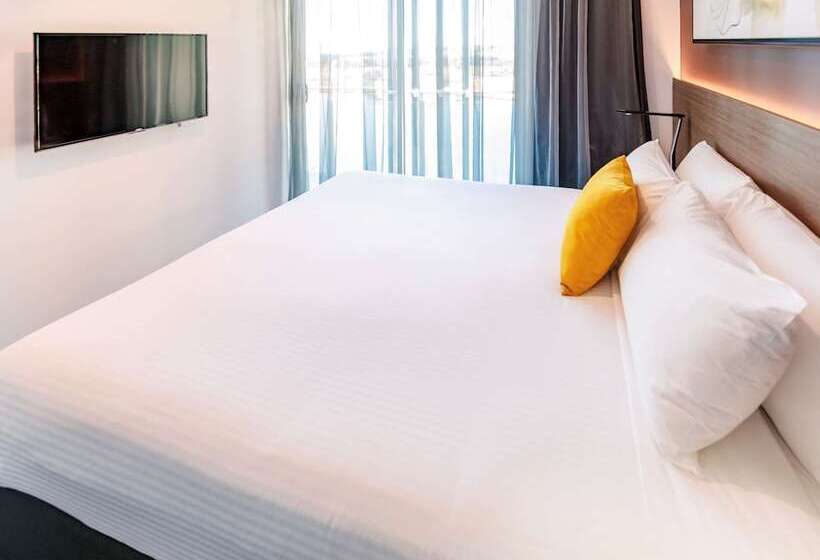 سوییت خانوادگی, Mercure Sunshine Coast Kawana Waters