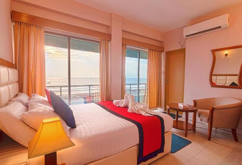 Deluxe Room Sea View, Sea Crown