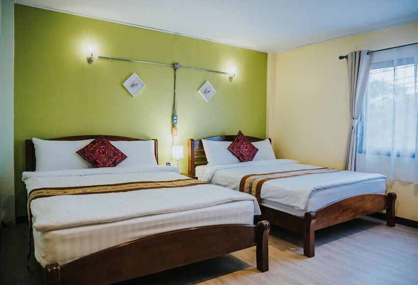 Economy Quadruple Room, Talay Sai @ Thung Wua Laen