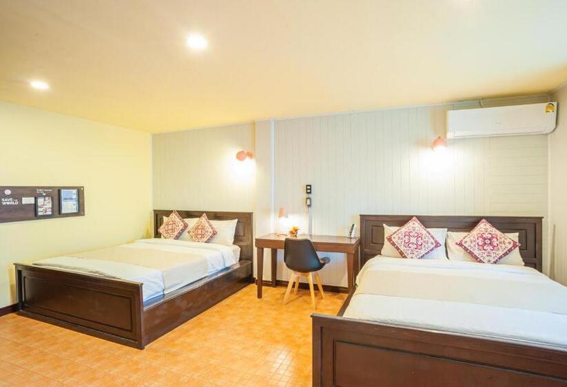 Economy Quadruple Room, Talay Sai @ Thung Wua Laen