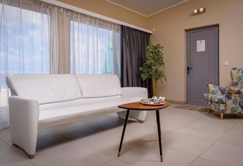 سوییت جونیور با چشم‌انداز دریا, Boutique Hotel Bougainvillea