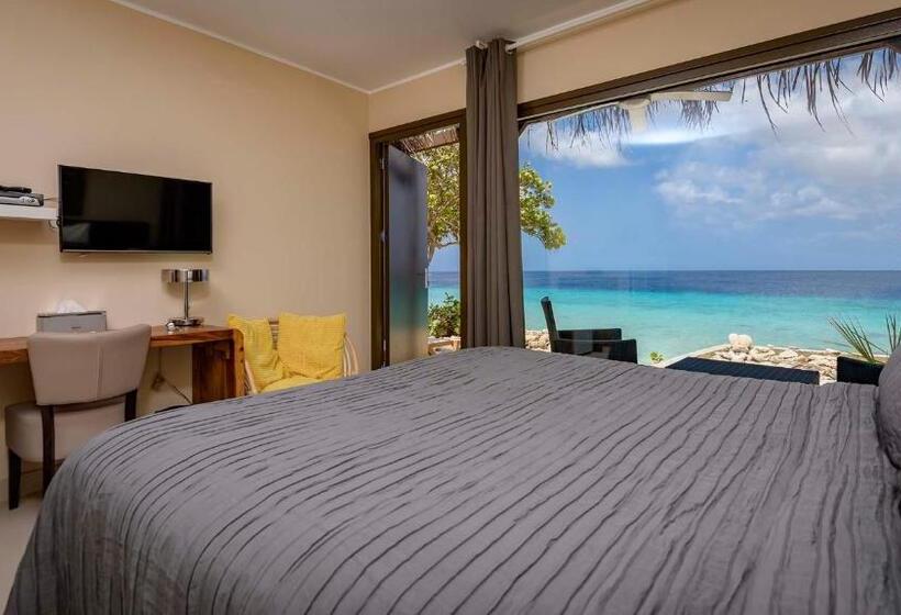 اتاق لوکس با بالکن و چشم‌انداز دریا, Boutique Hotel Bougainvillea