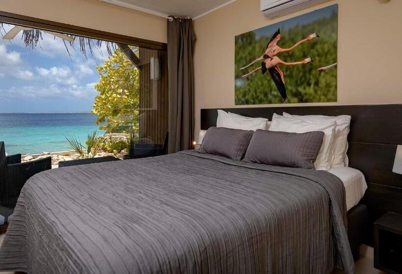 اتاق لوکس با بالکن و چشم‌انداز دریا, Boutique Hotel Bougainvillea
