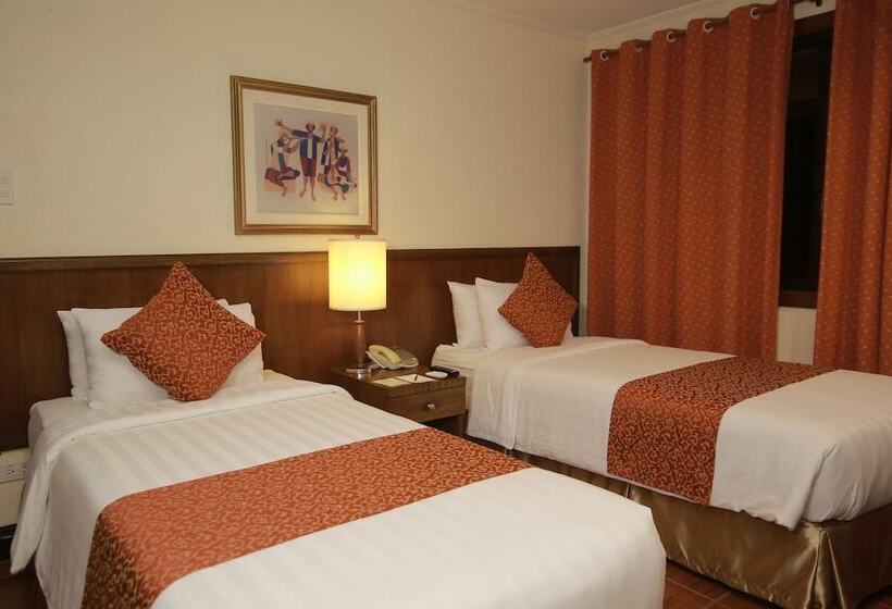 اتاق سوپریور, The Suites At Mount Malarayat