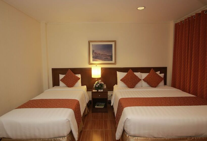 اتاق سوپریور, The Suites At Mount Malarayat