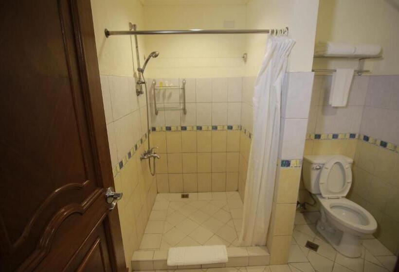 اتاق استاندارد, The Suites At Mount Malarayat