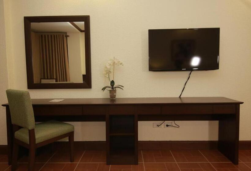 اتاق لوکس, The Suites At Mount Malarayat