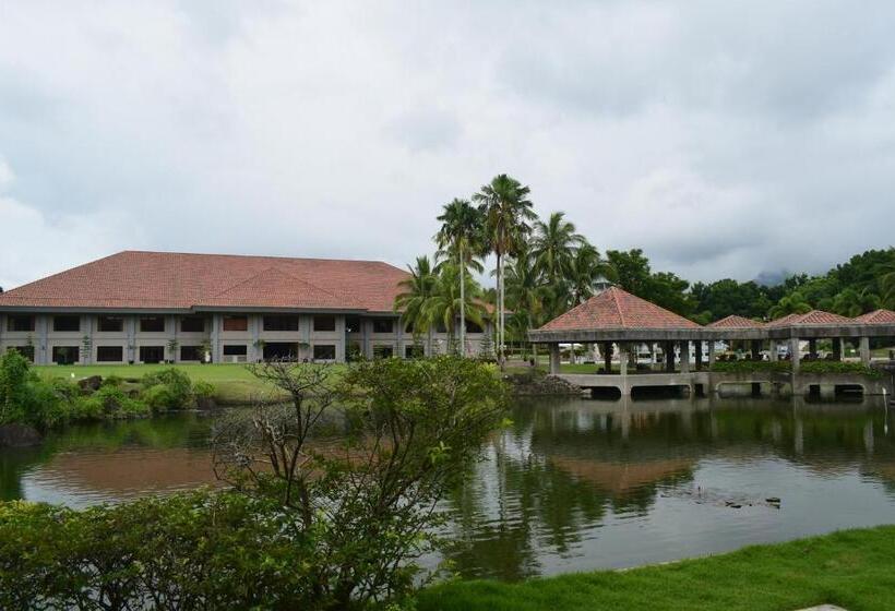 اتاق لوکس با چشم‌انداز دریاچه, The Suites At Mount Malarayat