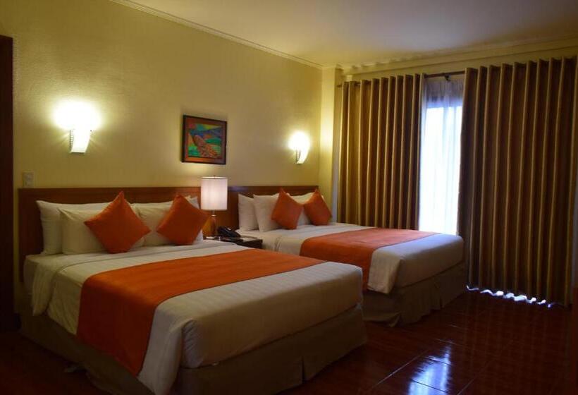اتاق لوکس با چشم‌انداز دریاچه, The Suites At Mount Malarayat