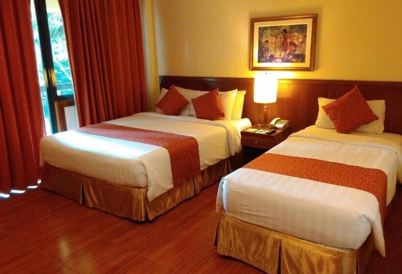 اتاق سوپریور, The Suites At Mount Malarayat