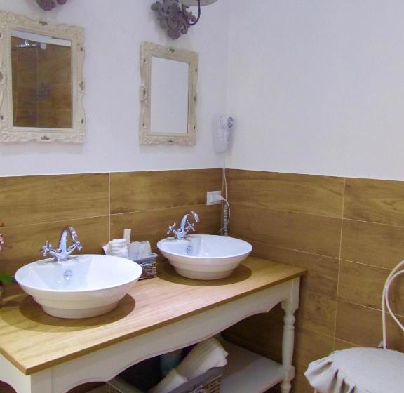 اتاق استاندارد سه تخته با بالکن, Tam Vacanze B&b