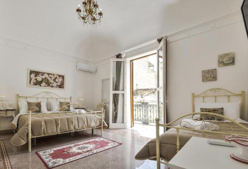 اتاق استاندارد سه تخته با بالکن, Tam Vacanze B&b