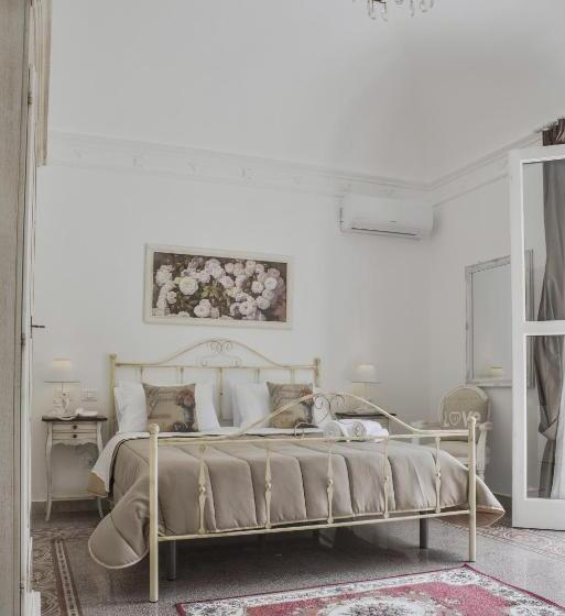 اتاق استاندارد سه تخته با بالکن, Tam Vacanze B&b