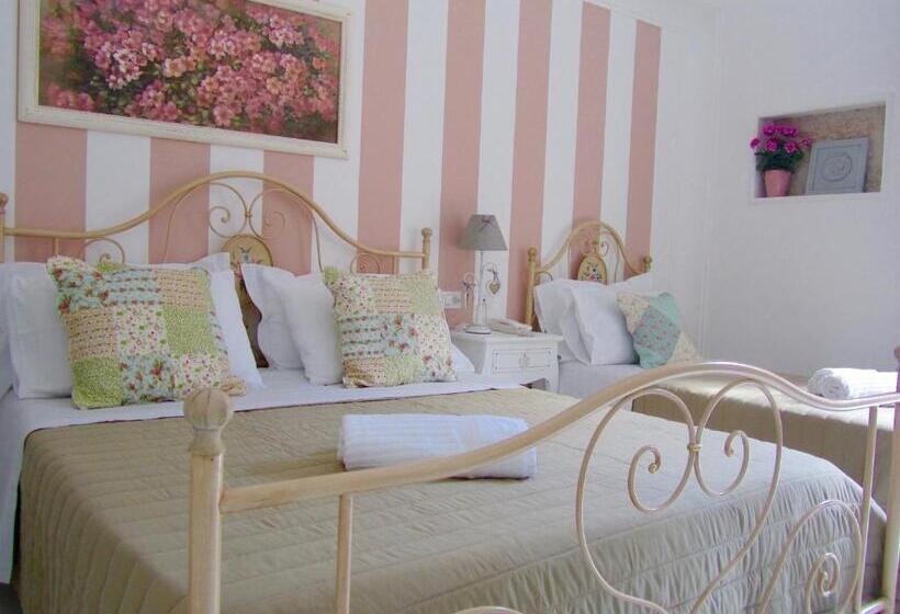 اتاق استاندارد سه تخته با بالکن, Tam Vacanze B&b
