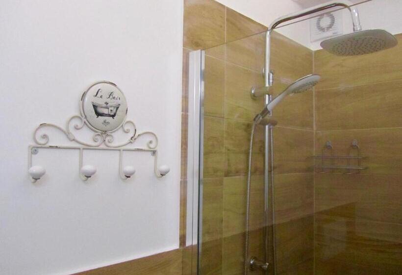 اتاق استاندارد سه نفره, Tam Vacanze B&b