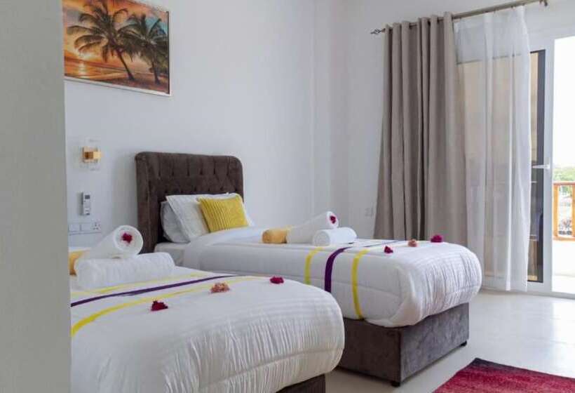 اتاق استاندارد سه نفره, Canary Nungwi Hotel & Spa