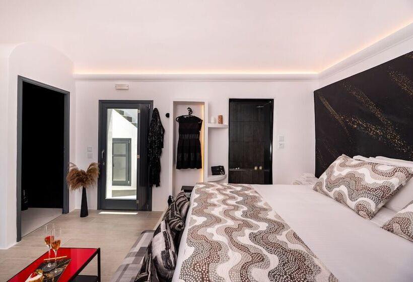 سوئیت با وان آب گرم, Saint Sin Suites  Adults Only