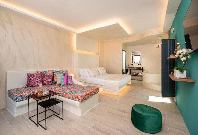 سوییت لوکس, Saint Sin Suites  Adults Only