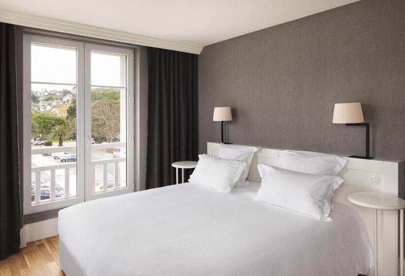 اتاق اساندارد با چشم‌انداز جانبی به دریا, Grand Hôtel Perros Guirec