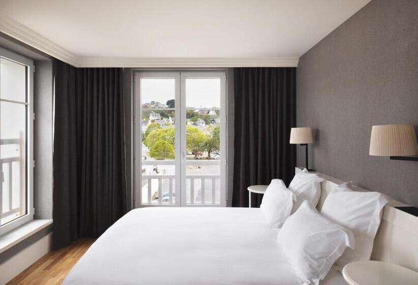 اتاق اساندارد با چشم‌انداز جانبی به دریا, Grand Hôtel Perros Guirec