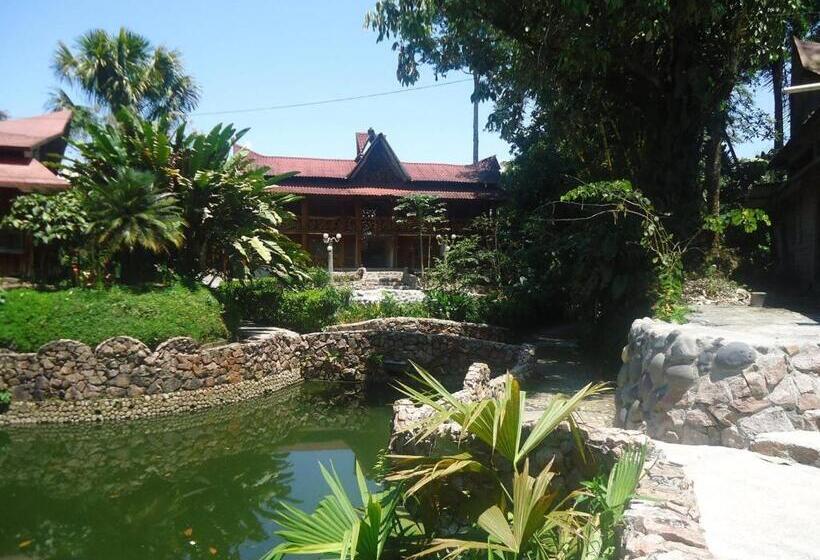 اتاق خانوادگی, Hosteria Hachacaspi
