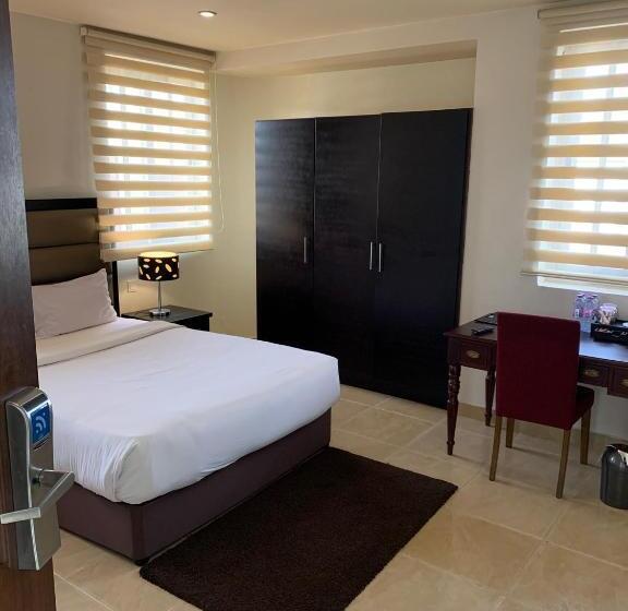 اتاق استاندارد, Lodge By Eagles