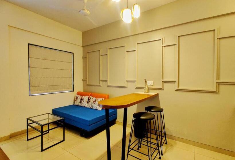 استودیو استاندارد با تراس, Pushpam Lords Resort Karjat  Pure Veg