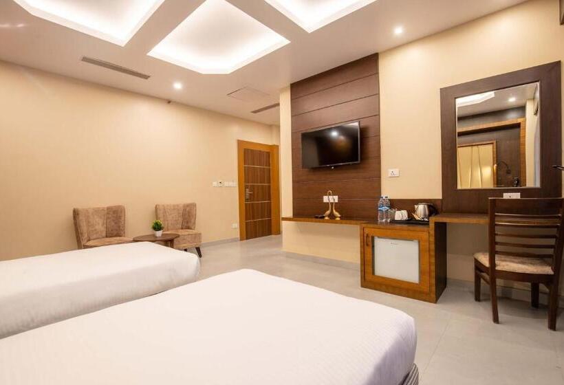 اتاق لوکس, Palm International