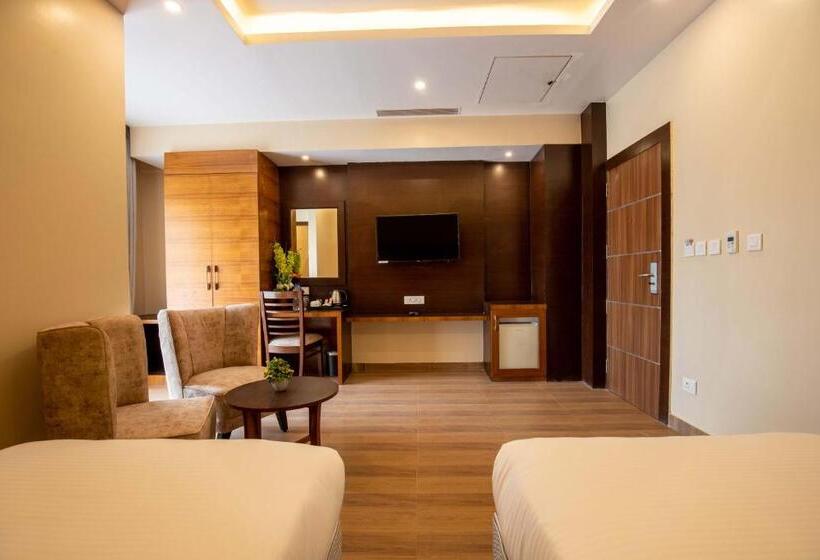اتاق لوکس, Palm International