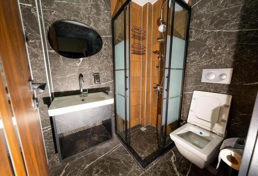 اتاق لوکس چهار تخته, Meva Otel