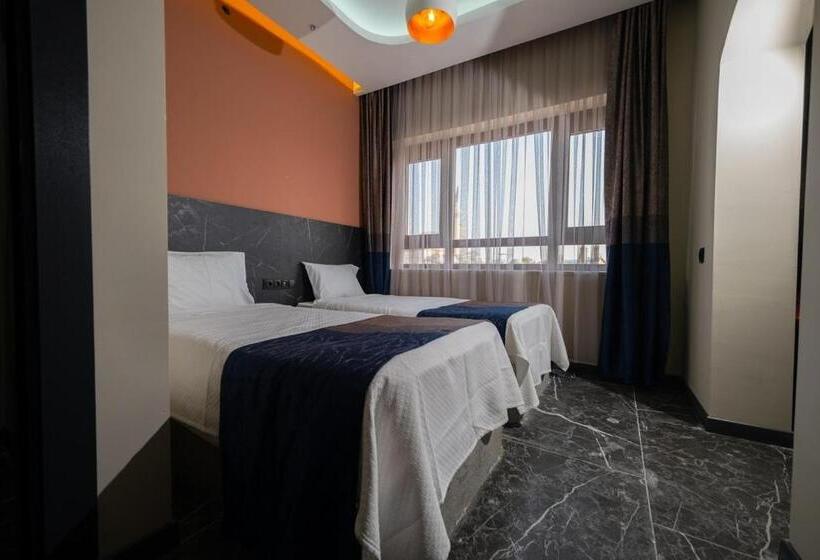 اتاق لوکس چهار تخته, Meva Otel