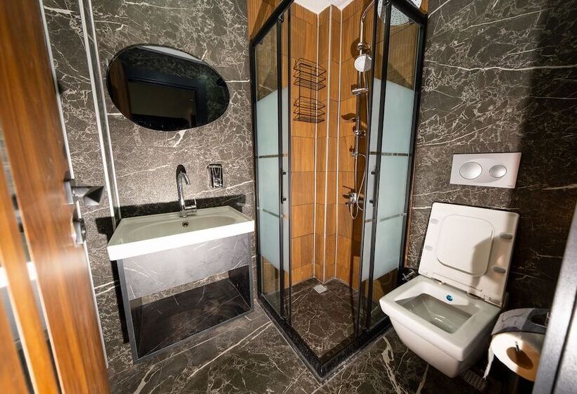 اتاق لوکس چهار تخته, Meva Otel