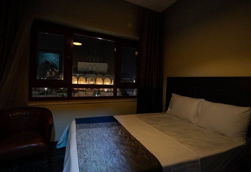 اتاق لوکس چهار تخته, Meva Otel