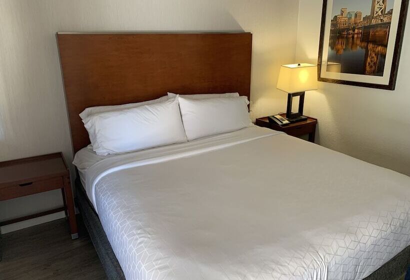 اتاق استاندارد, Super 8 By Wyndham San Jose Airport