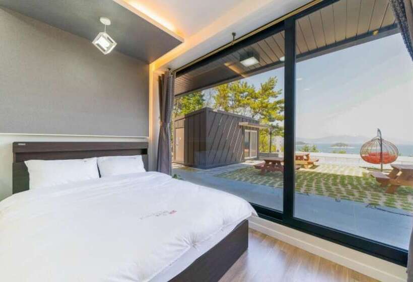 اتاق استاندارد با چشم‌انداز دریا, Yeosu The Island Looks Pension