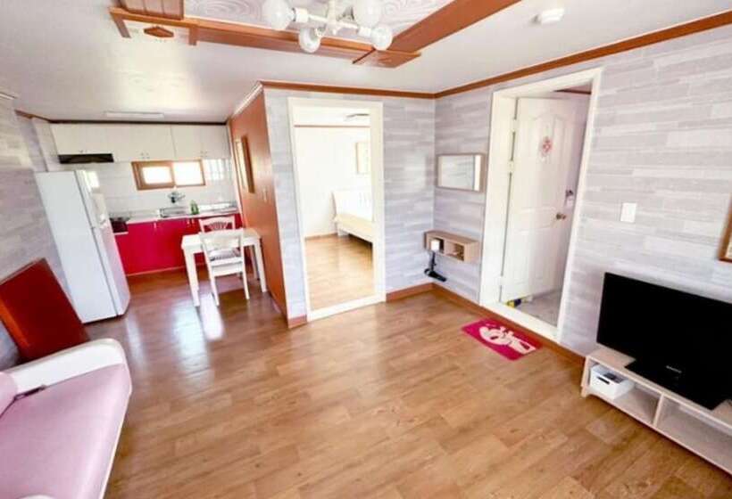 اتاق استاندارد با تخت بزرگ, Gyeongju Bomun Pension