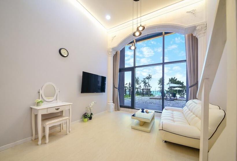 آپارتمان عادی 1 خوابه, Yeosu Tivoli Pension